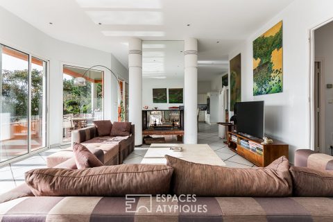 Maison d’architecte avec dépendance et piscine à Beaupuy