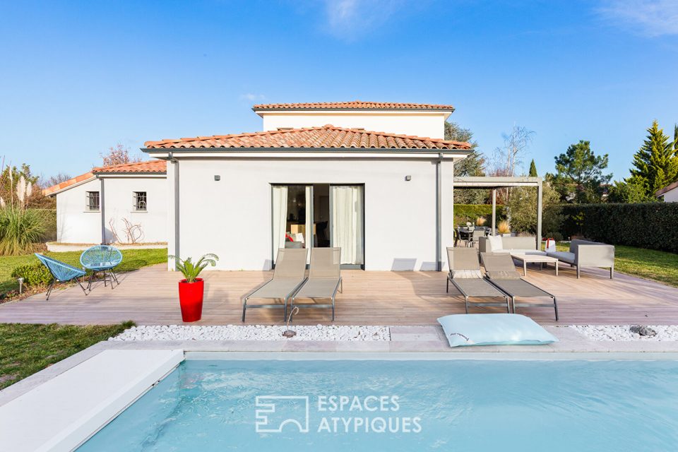 Maison contemporaine à Tournefeuille avec piscine et garage