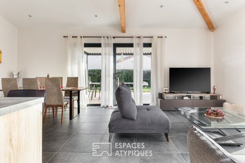 Contemporary house in Tournefeuille with swimming pool and garage