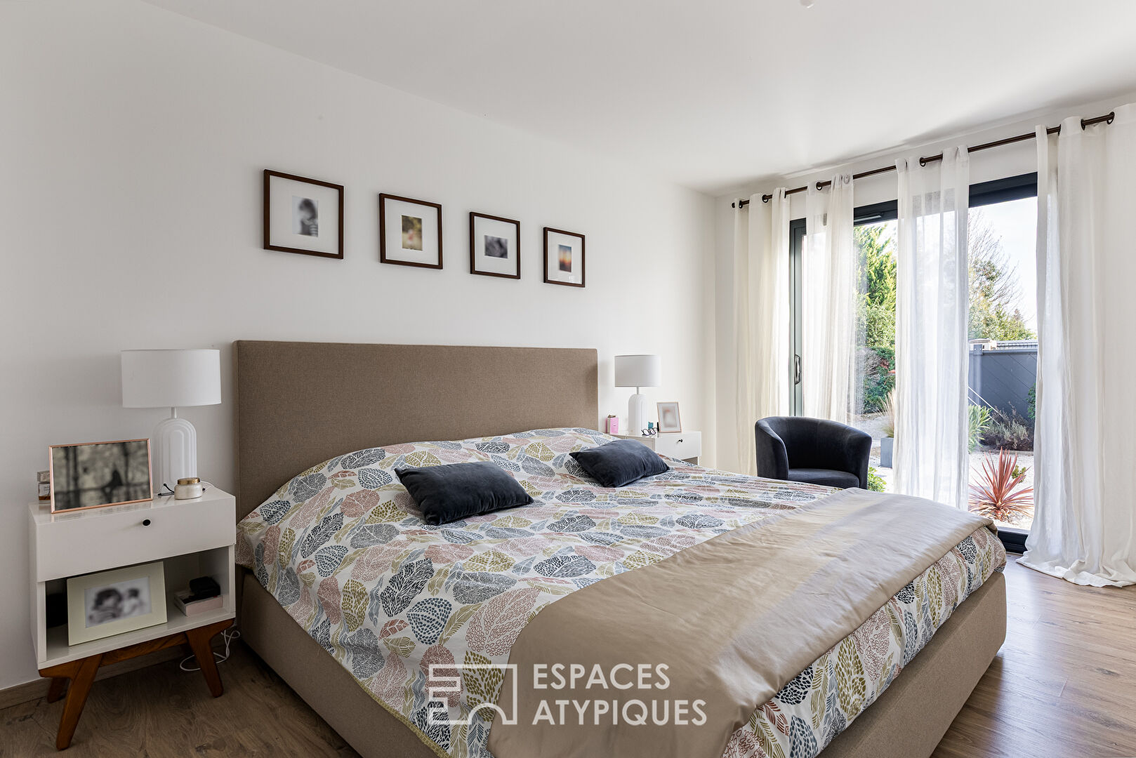 Maison contemporaine à Tournefeuille avec piscine et garage