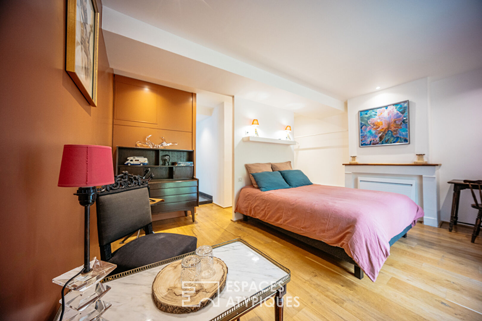 Maison d&rsquo;hôtes haut-de-gamme et son bistrot rénovés par un architecte en Ariège sur le GR10