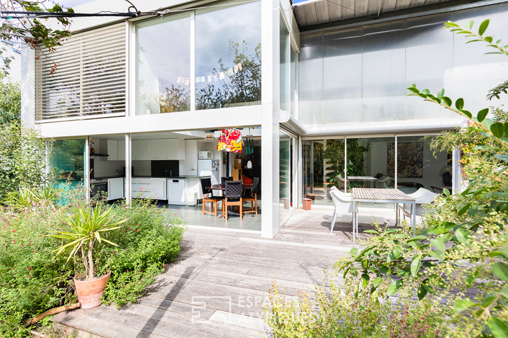 Bright architect-designed house in Toulouse