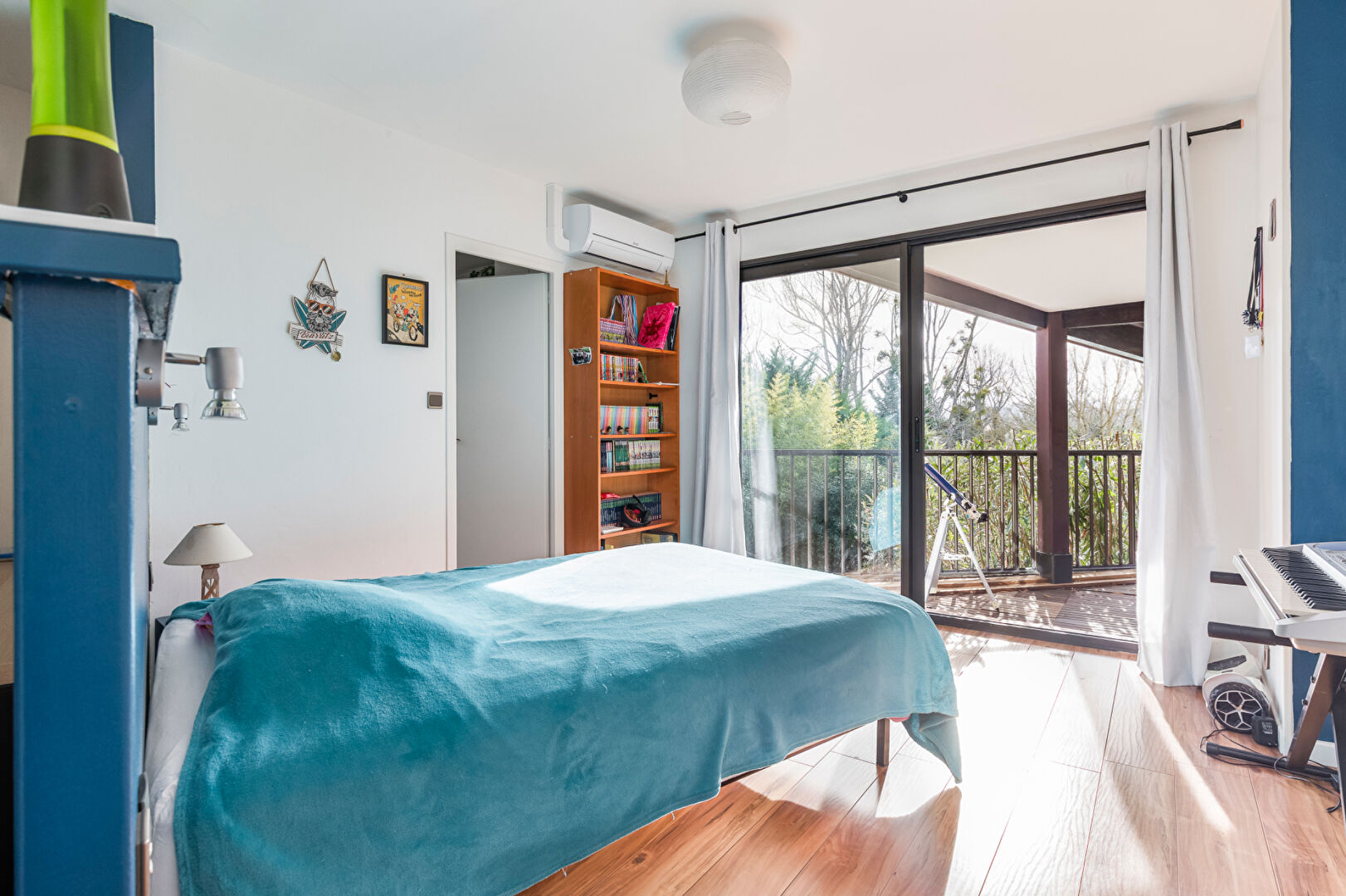 Maison d&rsquo;Architecte piscine et vue sur la campagne