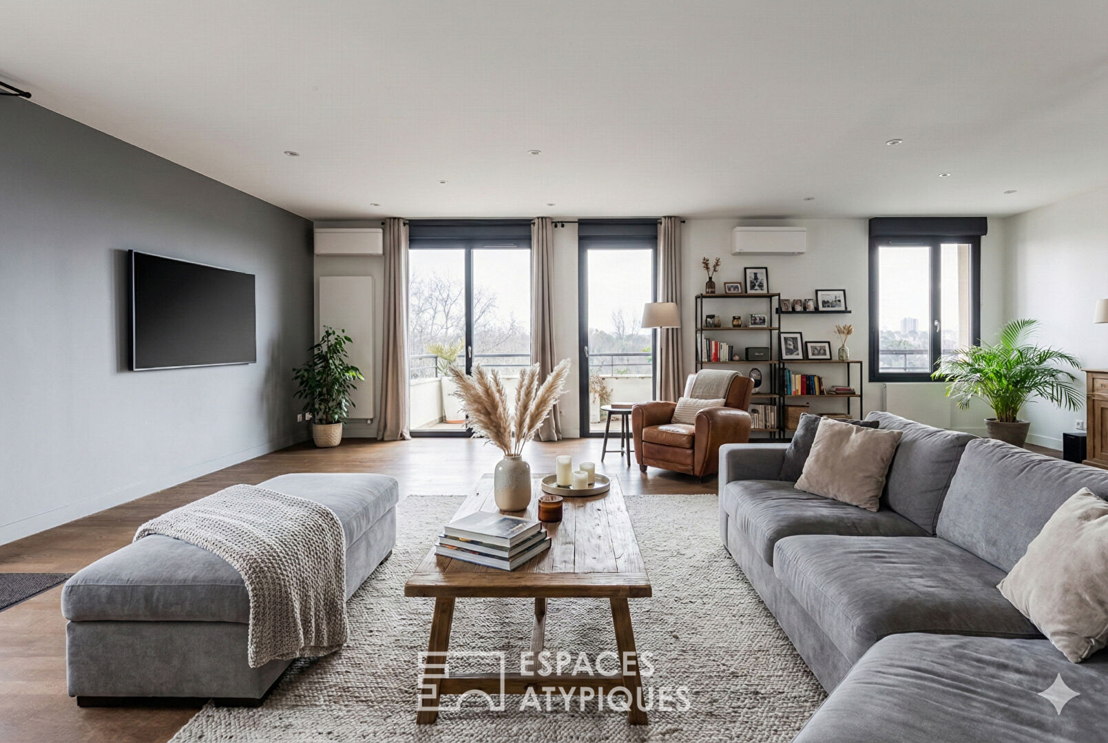 Appartement et sa terrasse avec vue à Toulouse