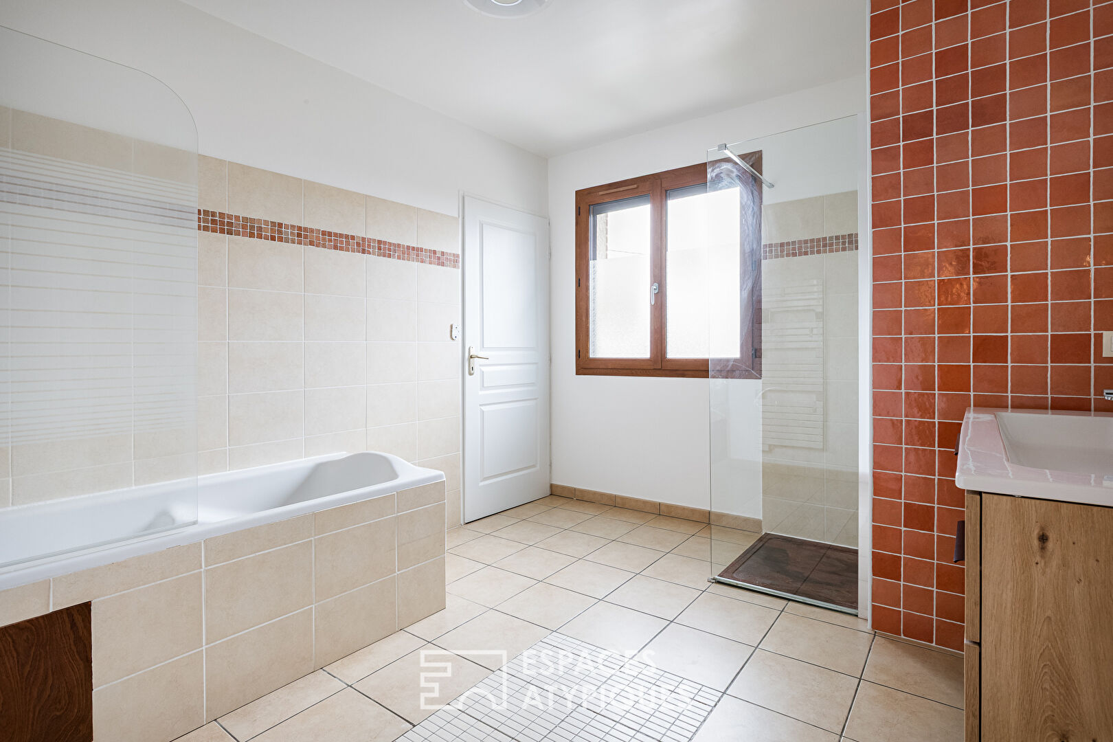 Maison de caractère avec piscine en pleine nature