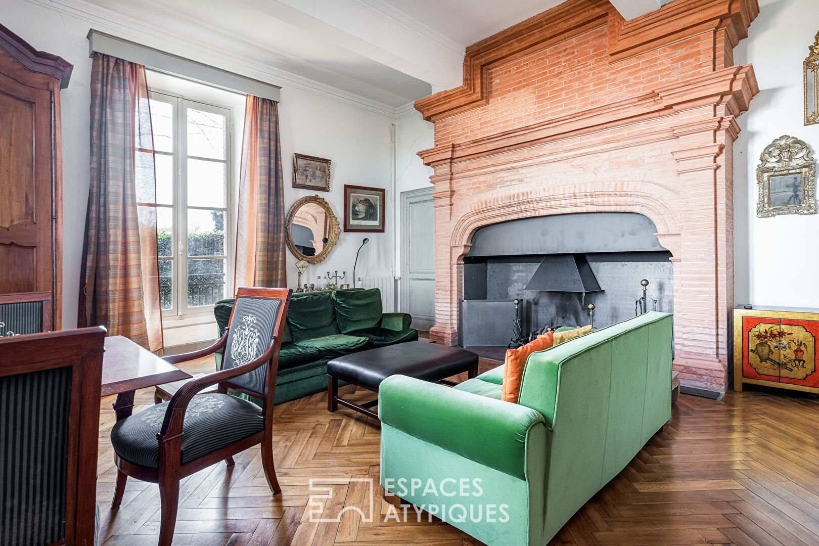 Presbytère réhabilité avec parc et piscine aux portes de Toulouse