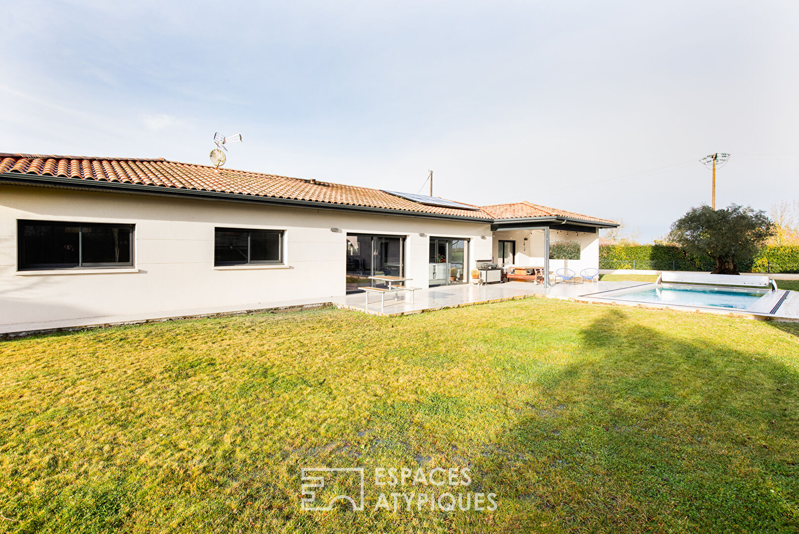 Villa contemporaine avec piscine à Mondonville
