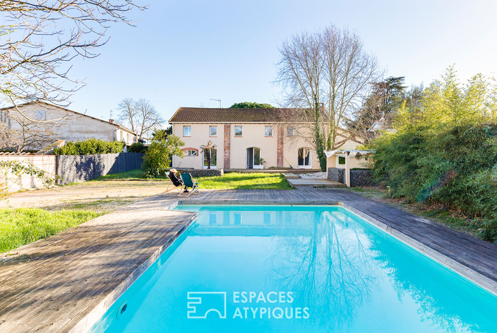Ancienne Bergerie rénovée et son jardin avec piscine