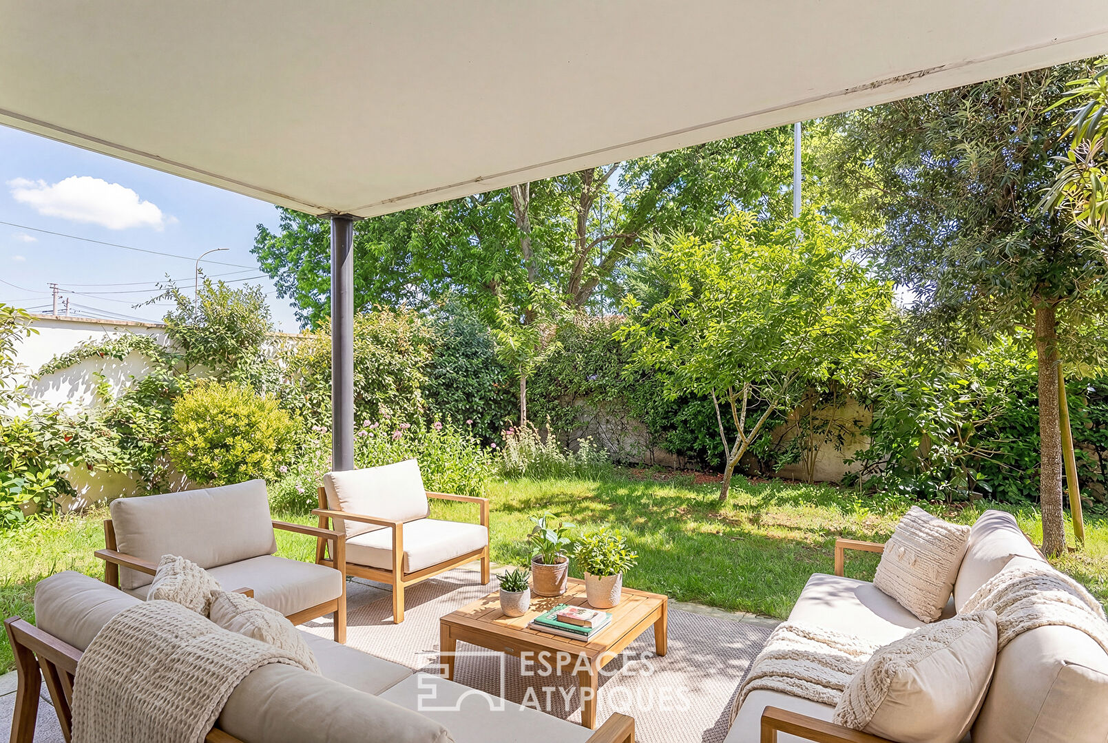 Appartement avec terrasse et jardin