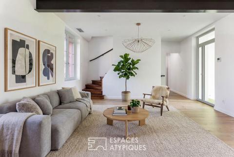 Maison contemporaine avec jardin et dépendances à Revel