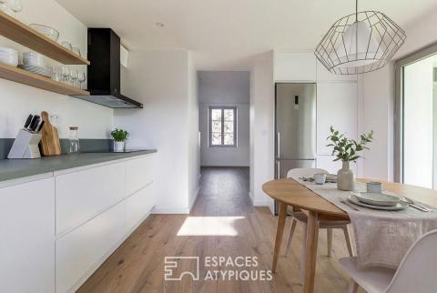 Maison contemporaine avec jardin et dépendances à Revel