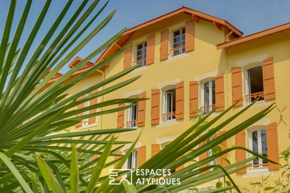 Ensemble immobilier d'exception de 830 m² et son parc arboré