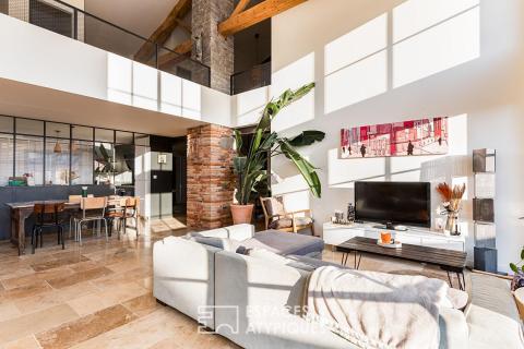 Grange rénovée esprit loft 175m² avec piscine