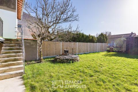 Maison parfaitement rénovée avec jardin et garage à Revel