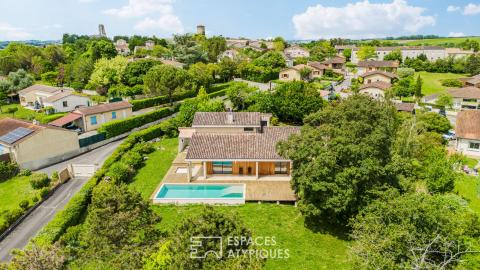 Maison d&rsquo;architecte avec piscine et panorama sur la chaîne des Pyrénées
