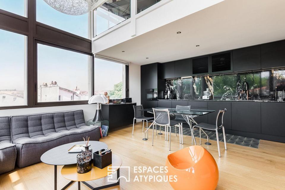 Loft avec vue panoramique sur les toits de Toulouse