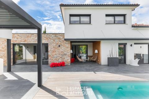 Contemporary Architect-Designed Home in Roques-sur-Garonne