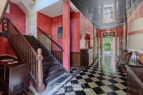 Maison de maître début XIXe siècle à réinterpréter avec ses dépendances