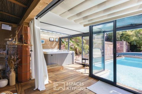 Villa d&rsquo;architecte dans son écrin de verdure à Labastidette