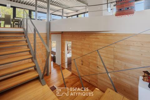 Architect-designed house and its separate apartment with exceptional panoramic views