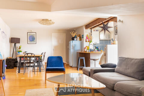Top floor with terrace in St Etienne
