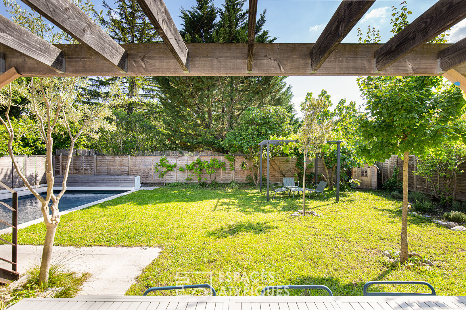 Renovated house in a bucolic setting in Les Minimes