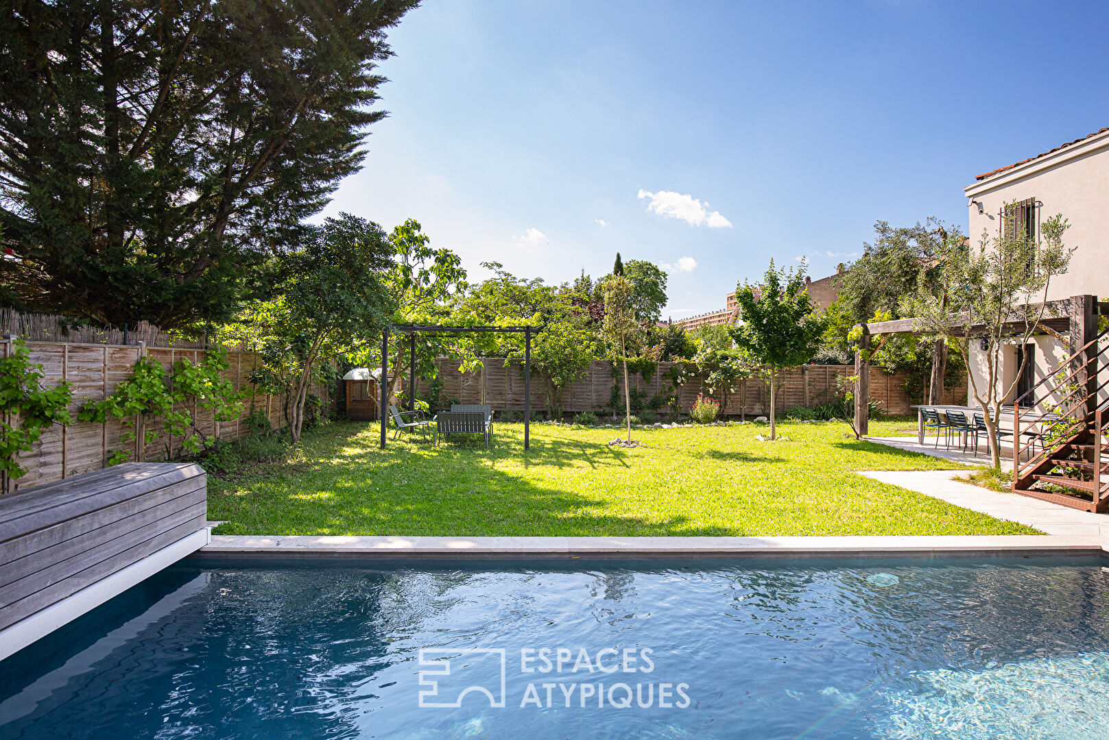 Renovated house in a bucolic setting in Les Minimes