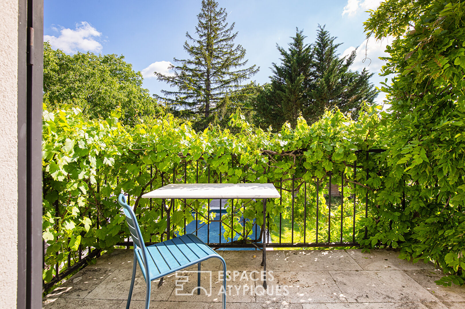 Renovated house in a bucolic setting in Les Minimes