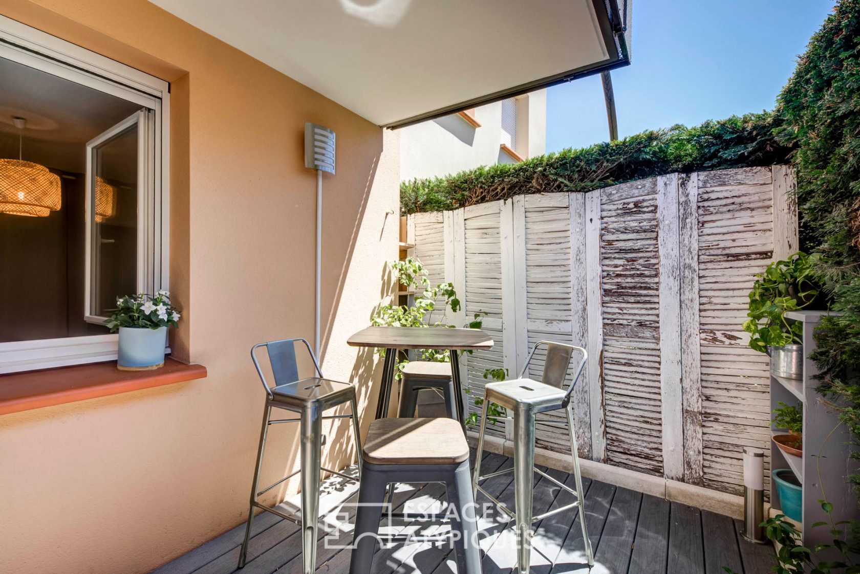 Contemporary apartment in Toulouse