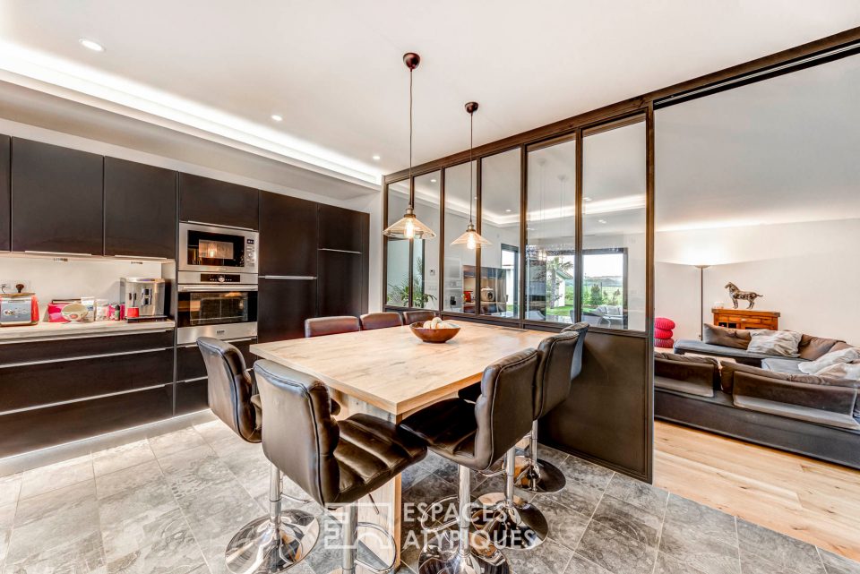 31470 FONTENILLES - Contemporaine avec piscine et vue sur les Pyrénées - Réf. 536ET