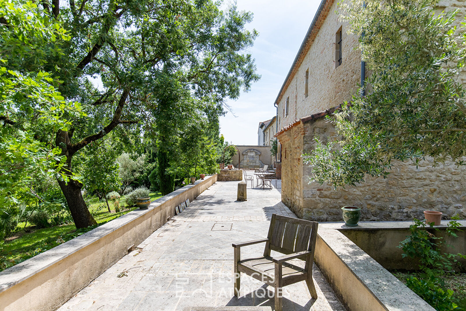 Renaissance house in the heart of Lauragais