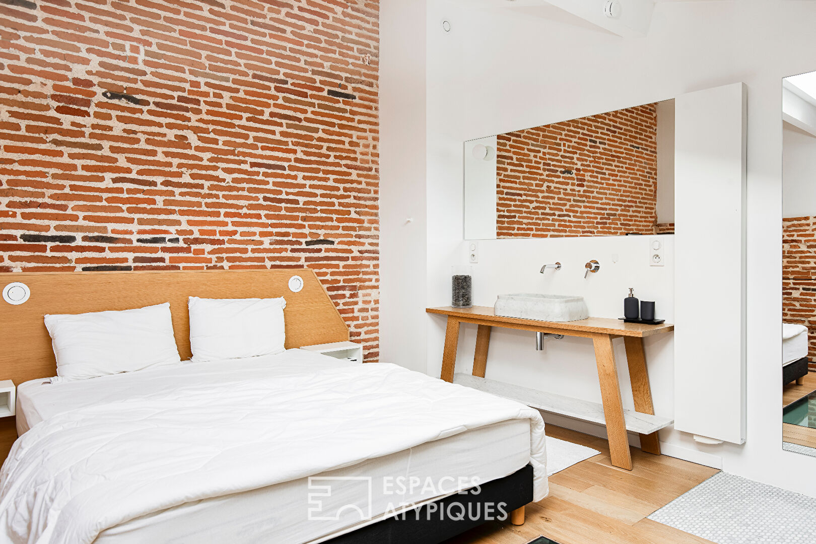 Loft Duplex in Chartreuse in the heart of the Carmes