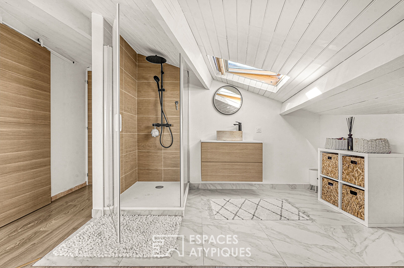 Modern renovation of a family home