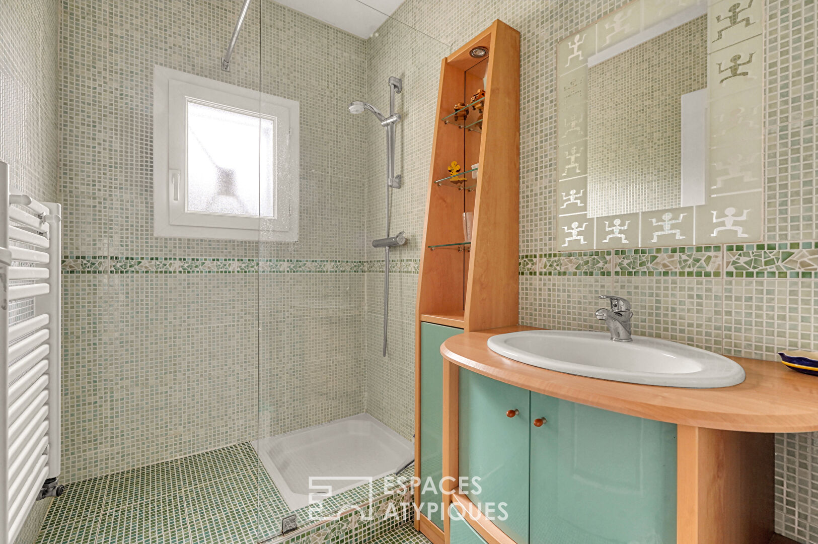 Villa with swimming pool and Pyrenees view in Lauzerville