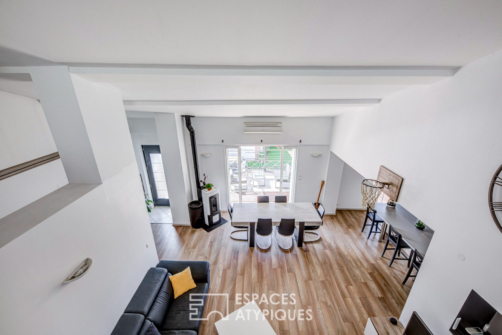 Appartement loft avec vue sur la campagne