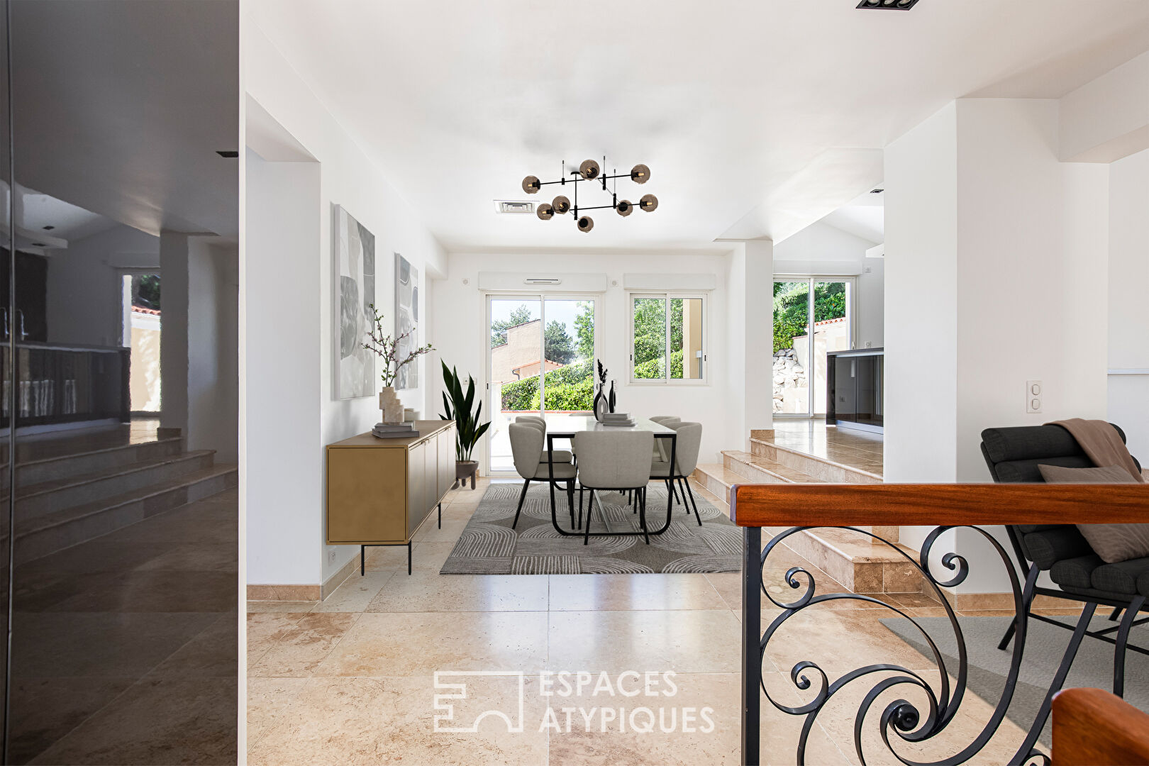 Maison rénovée et sa dépendance sur les coteaux de Toulouse