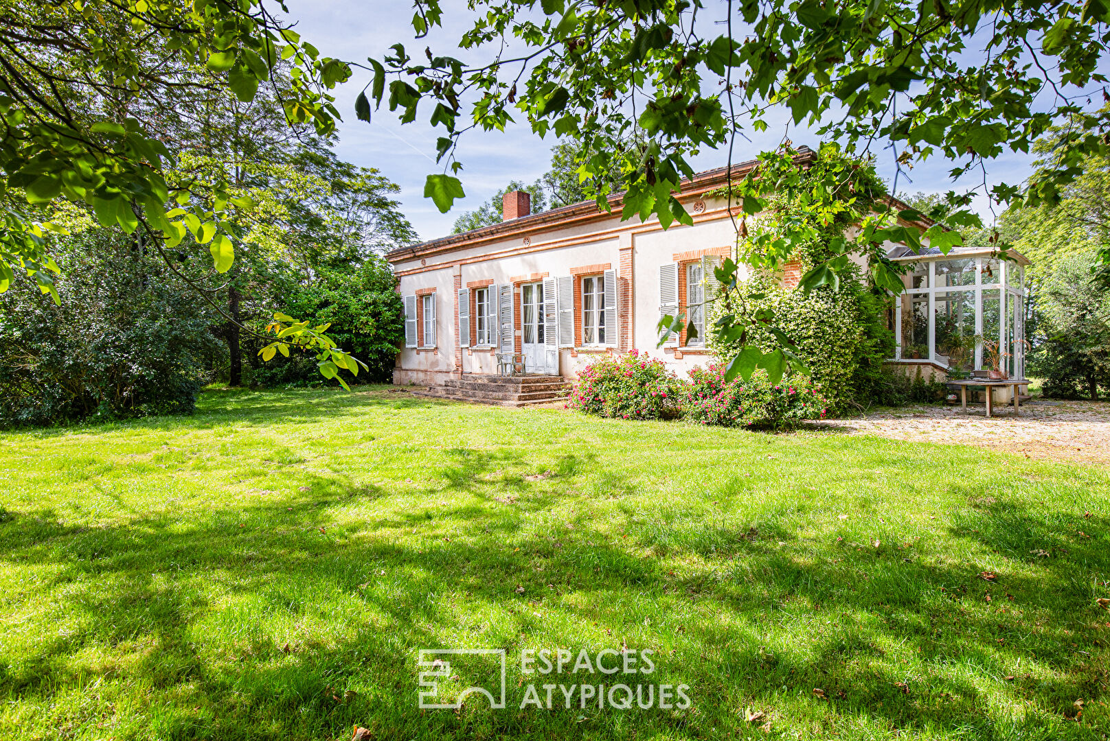 Maison de maître et son parc à Auzielle