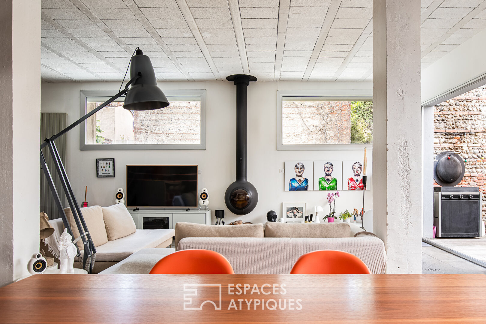 Atelier réhabilité en maison avec piscine à Toulouse