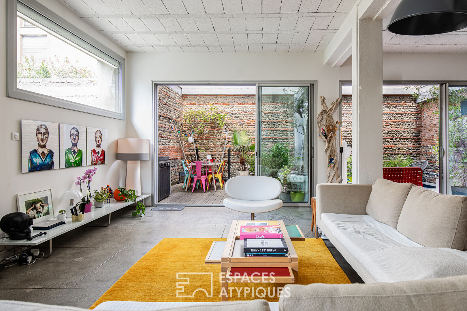 Atelier réhabilité en maison avec piscine à Toulouse
