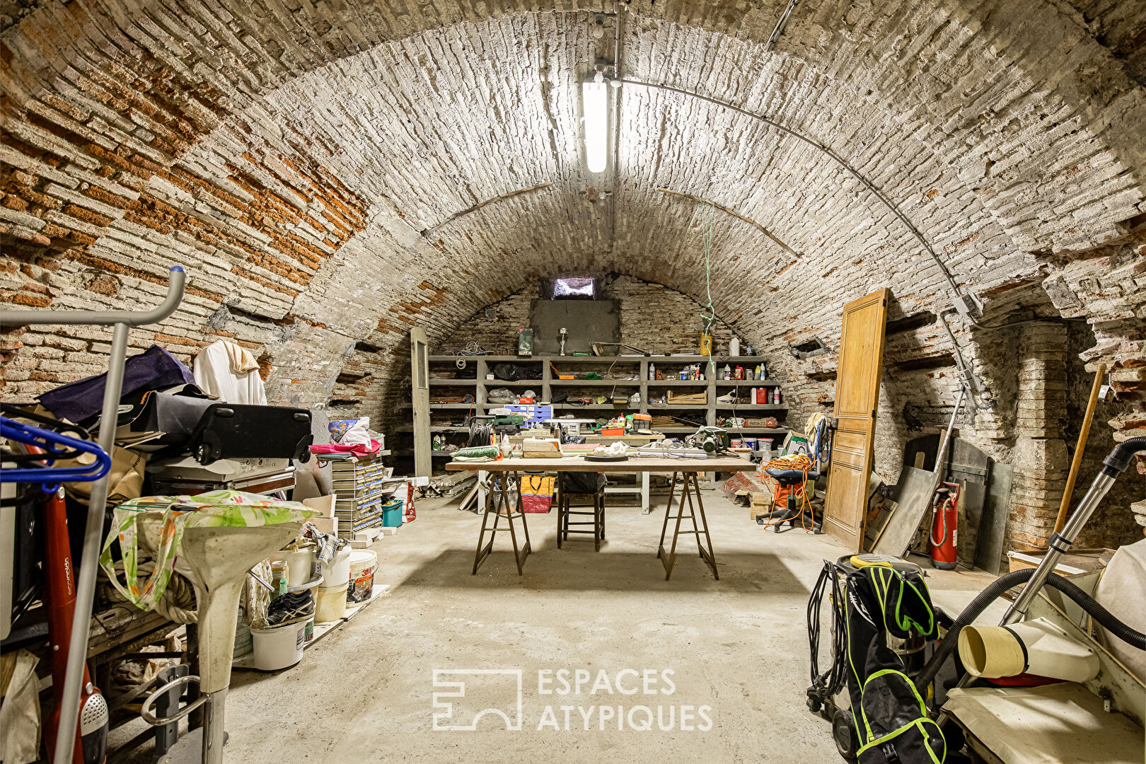 Former workshop rehabilitated at L’Hôtel de Pierre and its galleries in Toulouse