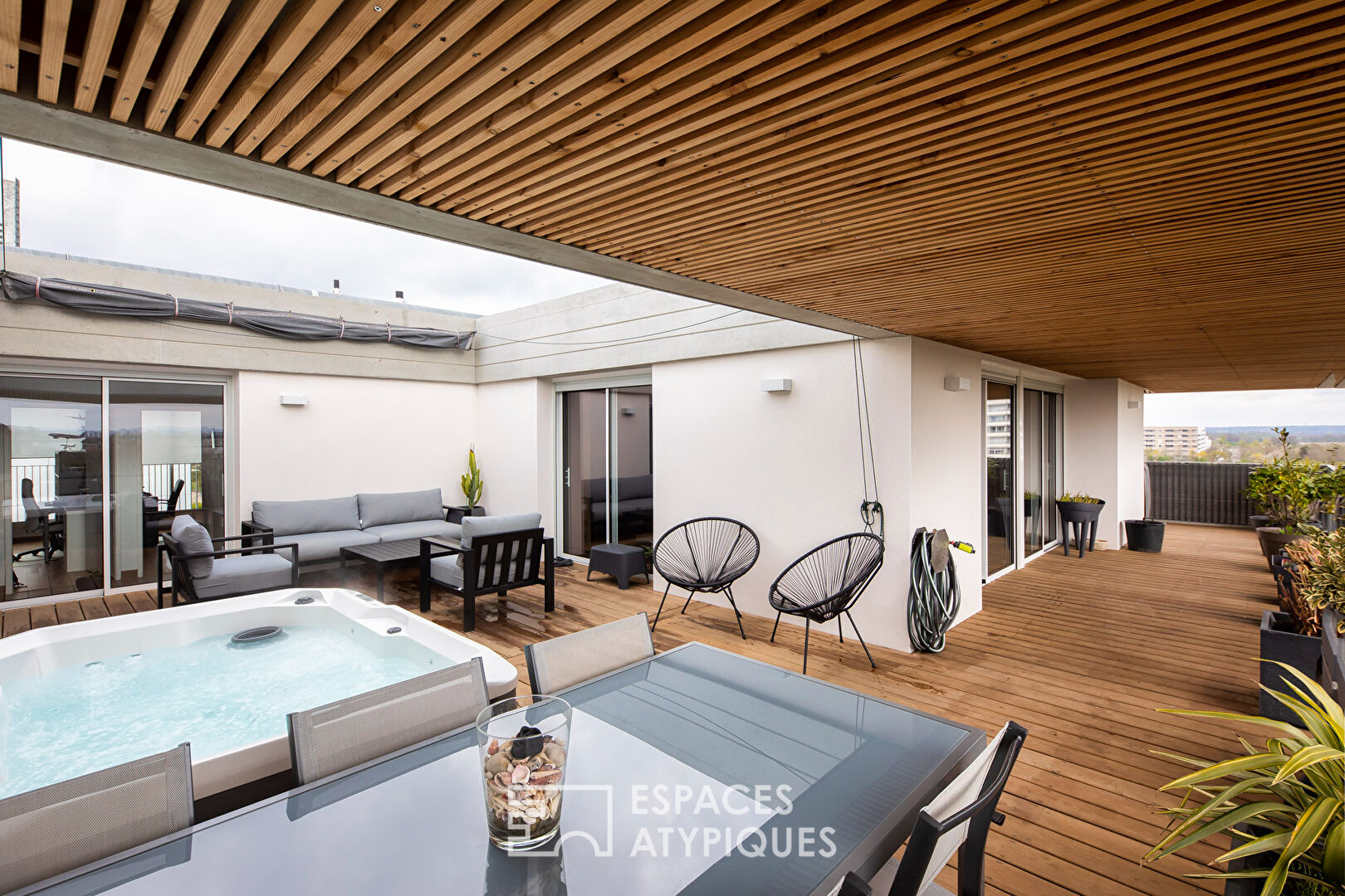 Toit terrasse contemporain proche de Toulouse