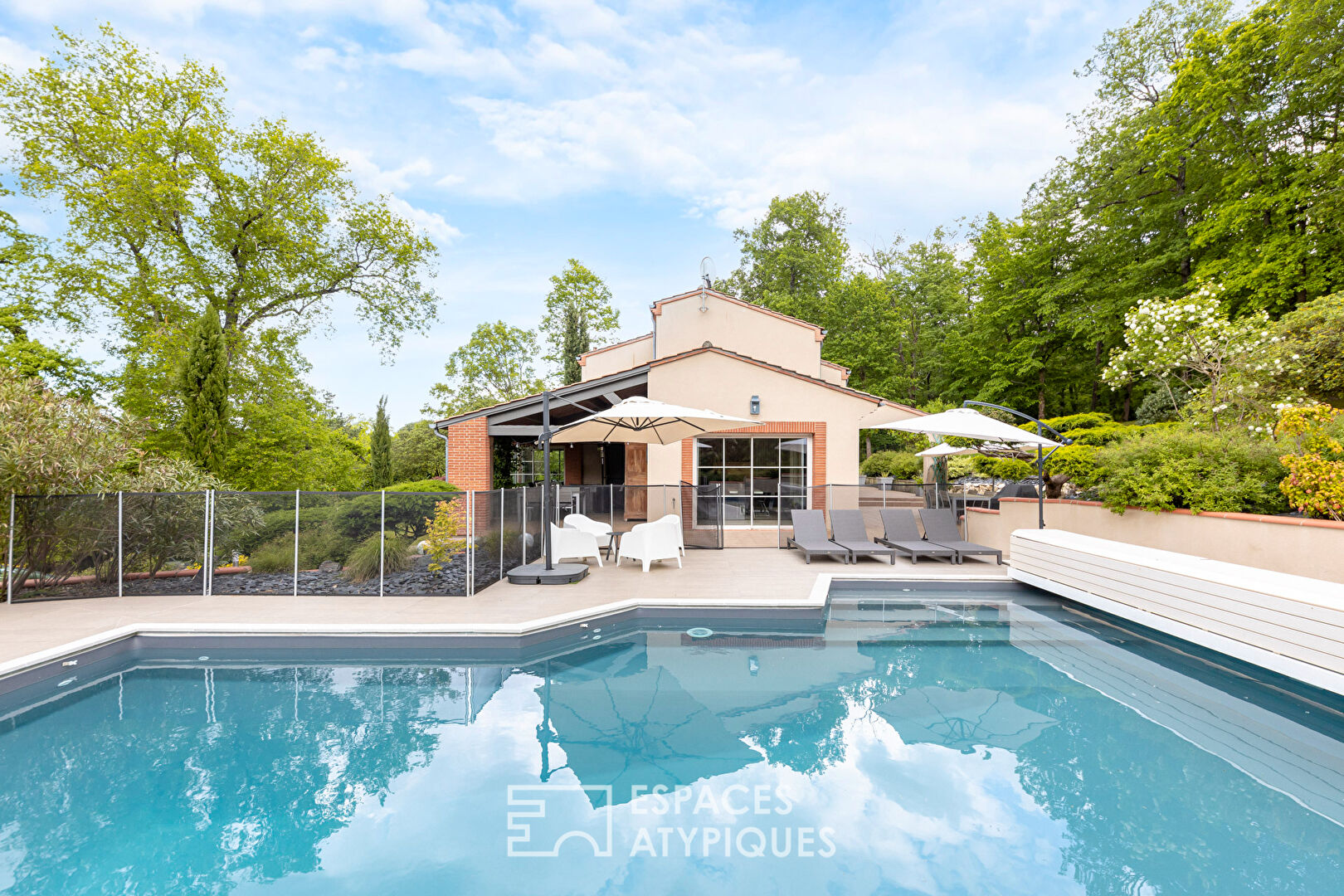 Maison style « cottage » dans écrin de verdure aux portes de Toulouse
