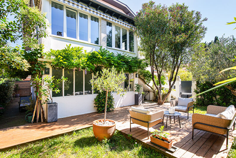Charmante maison avec jardin à la Côte Pavée