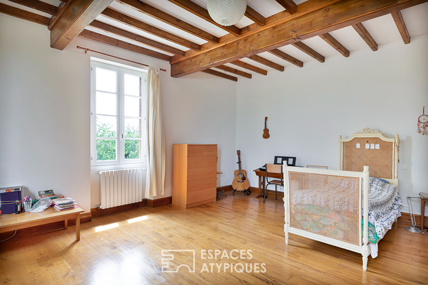 Maison de caractère et son jardin paysagé