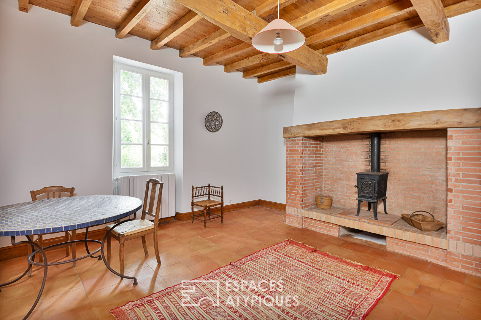 Maison de caractère et son jardin paysagé