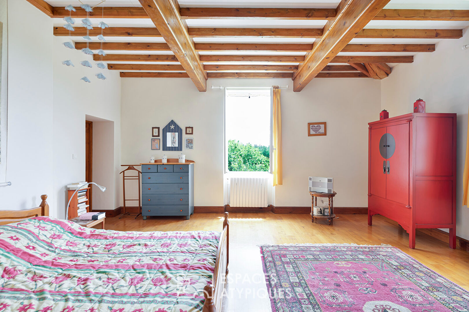 Maison de caractère et son jardin paysagé