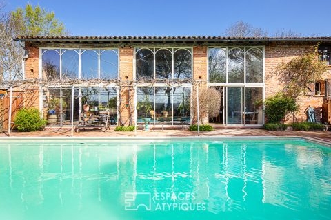 Former stables with swimming pool and wooded parklands in Montastruc-La-Conseillère