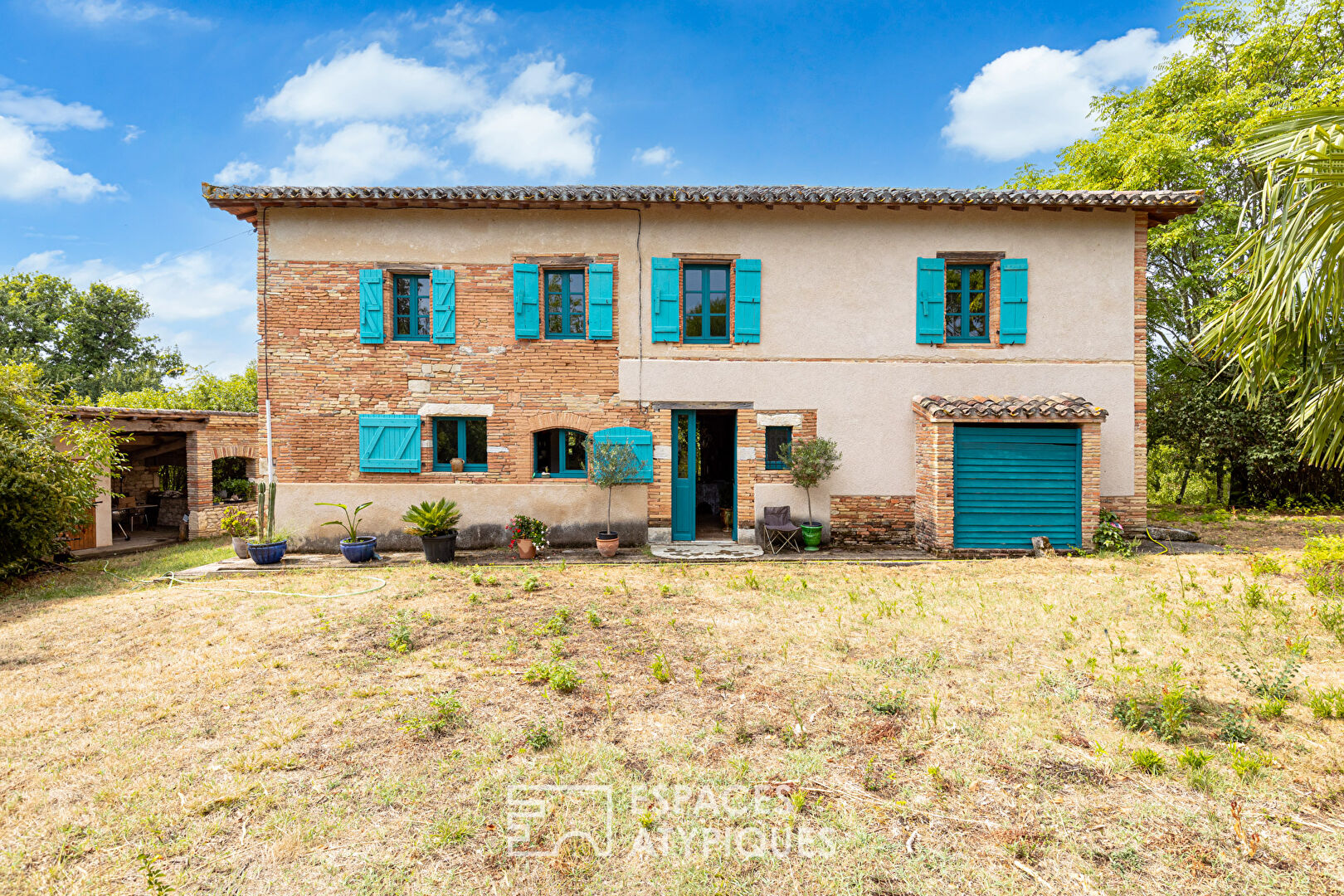Maison de maître et ses dépendances à 15 minutes de Montauban
