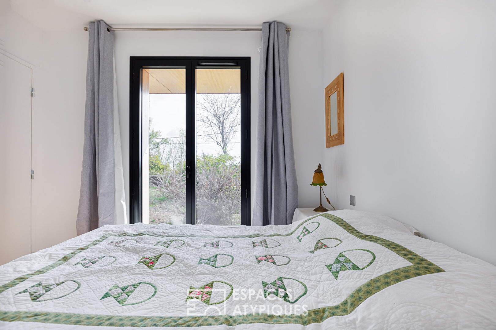 Maison d’architecte avec parement en bois