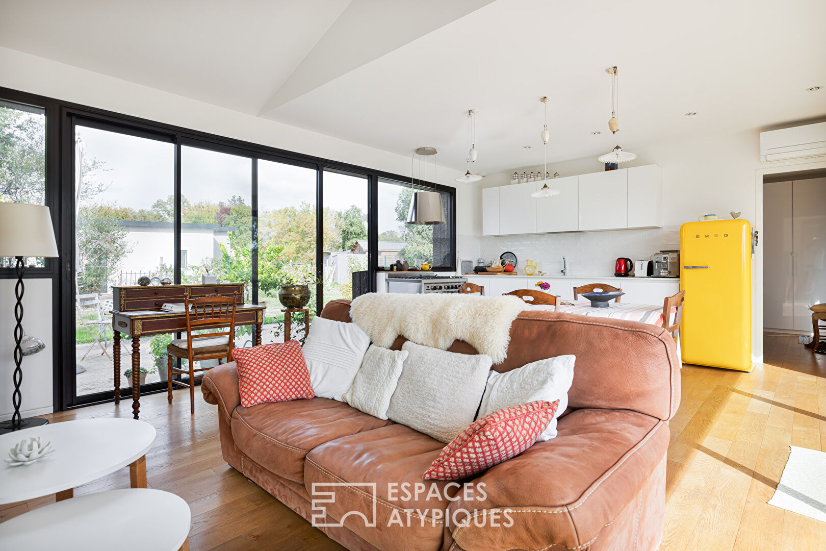 Maison d’architecte avec parement en bois